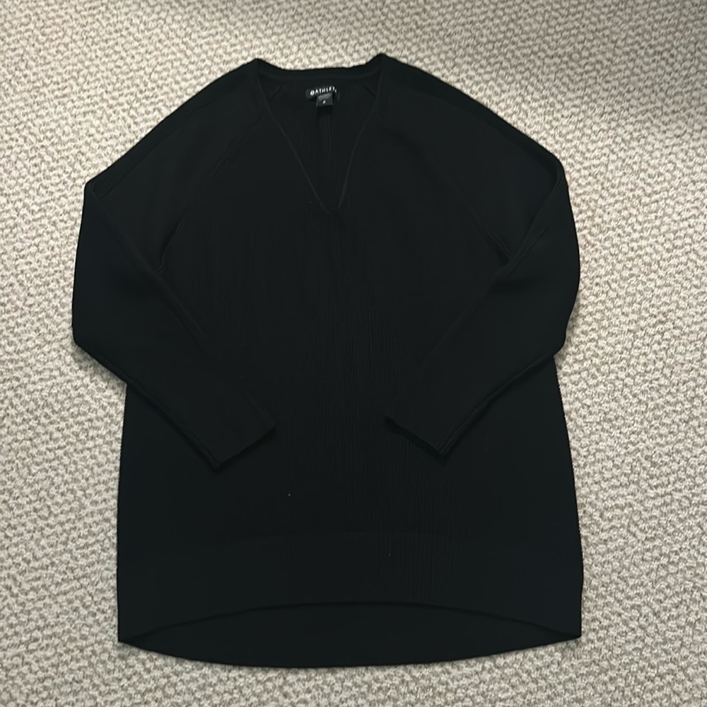 Athleta V neck sweater